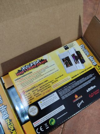 Caja distribucion Bundle Guitar Hero On Tour