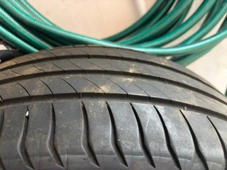 Neumático Michelin 245/45 R18 100W