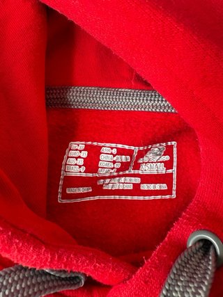 Sudadera New Balance Roja y negra sin marca