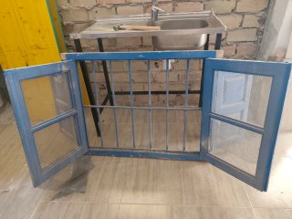 Ventanas antiguas con postigo