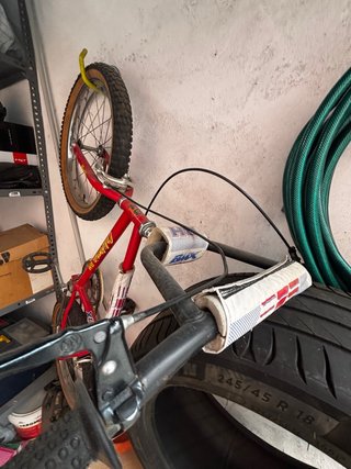 Bicicleta BMX Roja