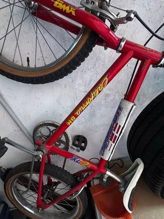 Bicicleta BMX Roja