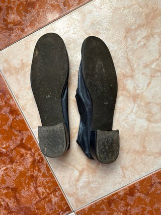 Zapatos de piel azul marino mujer