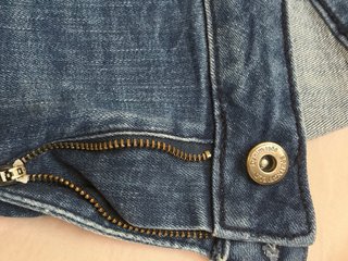 Pantalón vaquero chica con raya de color  lateral