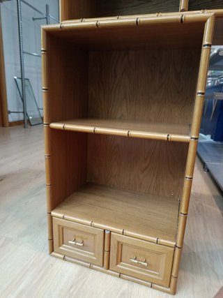 Muebles de madera y bambú