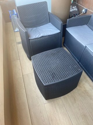 Conjunto Balcón: Mesa y 2 Sillones