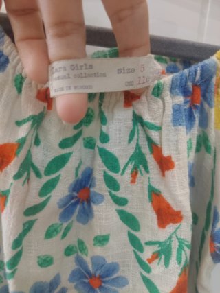 Vestido Zara floral 5 años