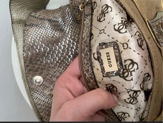 Bolso Guess Dorado Vintage Y2k Print