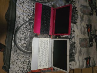 Sony Vaio blanco y rosa