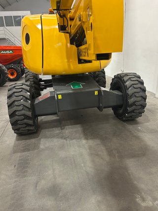 PLATAFORMA ELEVADORA HAULOTTE HA 16 SPX