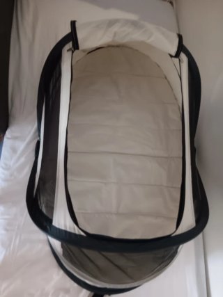 Cuna de viaje Deryan portátil,Usado 1 vez.Nuevo!!!
