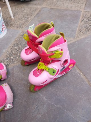 Patines en línea rosas para niña