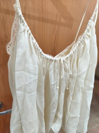 Blusa camiseta tirantes Zara