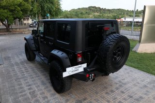 Jeep Wrangler SAHARA