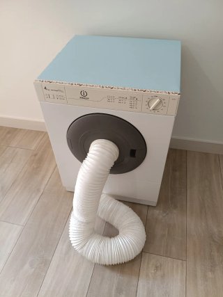Secadora Indesit 4 Kg Anti Tangle Motion