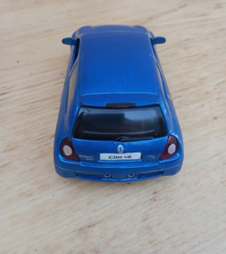 Maqueta Renault Clio V6 Azul