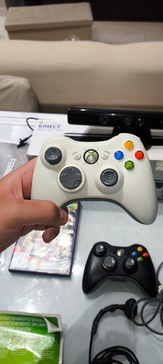Xbox 360 Elite 120GB + Kinect