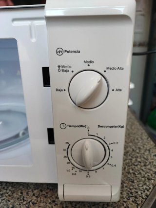 Microondas Swan 20L Blanco