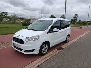 Ford Tourneo Courier CAMPERIZADA