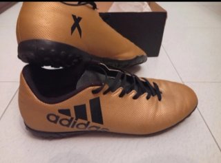 Scarpe da calcio Adidas oro e nere