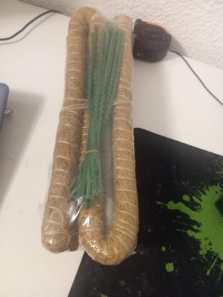 Soporte para plantas de yute y plástico