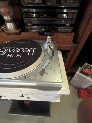 DIFERENTES MODELOS DE TOCADISCOS CORREA