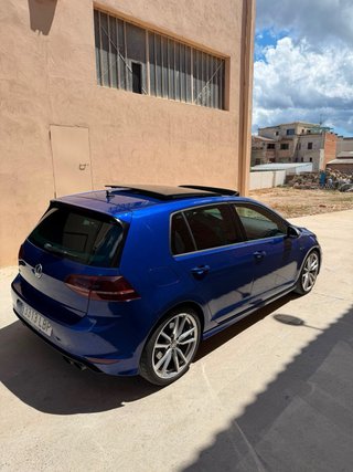 Volkswagen Golf R 2.0 TSI 300CV DSG 4Motion