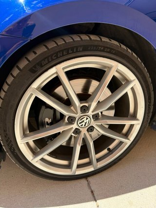 Volkswagen Golf R 2.0 TSI 300CV DSG 4Motion