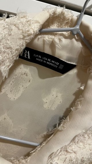 Camisa Zara semitransparente estampada