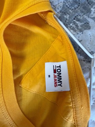 Camiseta Tommy Jeans Amarilla Talla M