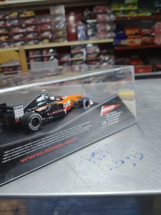 Ninco Scalextric Arrows A20 Pedro de la Rosa