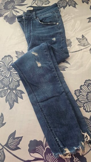 Pantalones Zara Talla 38 Desgastados