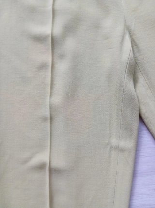 Blusón fino flores y pantalón amarillo