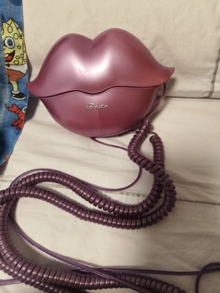 Teléfono Bratz Labios Rosa/Morado