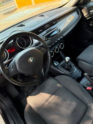 ¡105 mil km! Alfa Romeo Giulietta