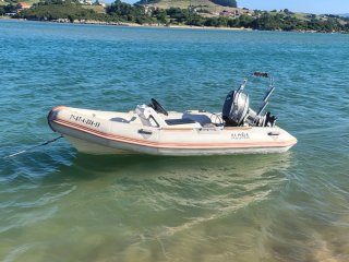 Semirrígida narwhal 3,60 con motor Suzuki 30cv