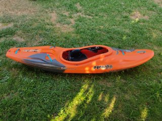 Kayak Creek Pyranha Scorch Talla S