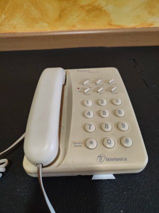 Teléfono Forma Multiservicio Beige