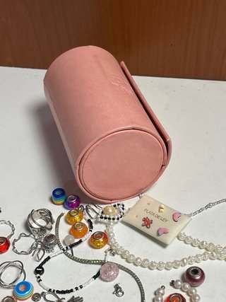 JOYERO TOUS Y ARTICULOS DE BISUTERIA