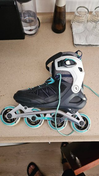 Patines en línea y protecciones