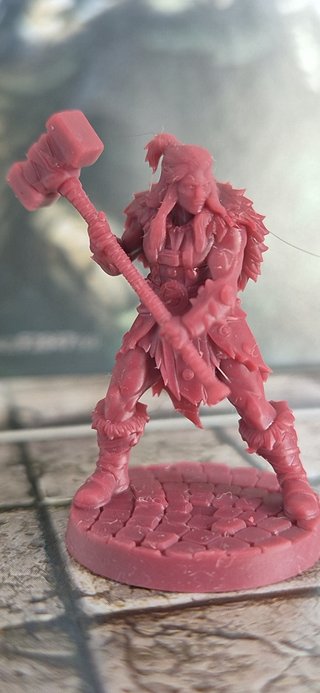 Miniatura Berserker Femenino Heroquest