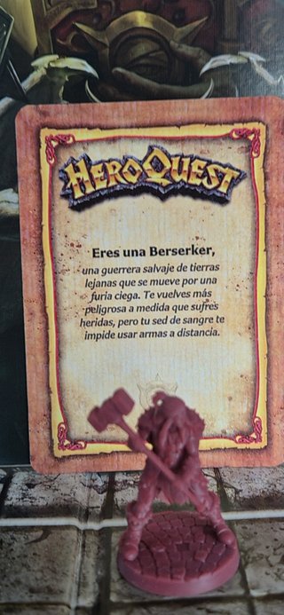 Miniatura Berserker Femenino Heroquest