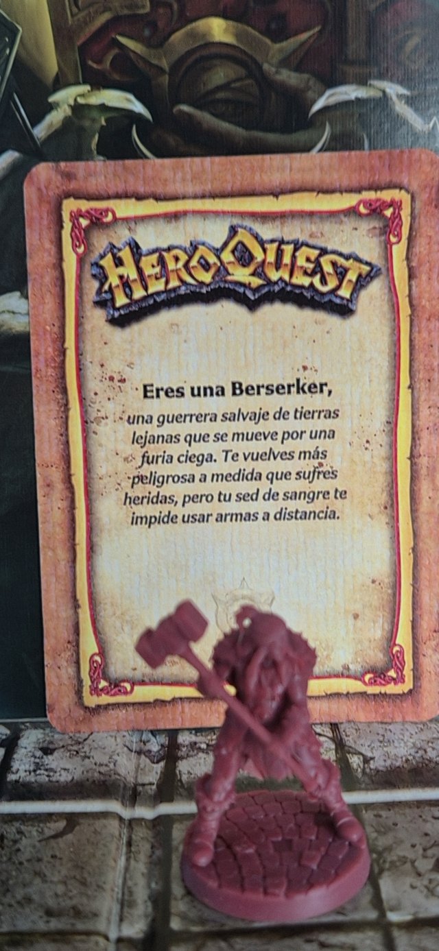 Miniatura Berserker Femenino Heroquest