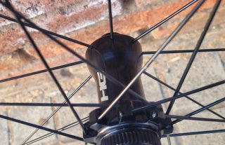 Rueda Delantera Hollowgram R45 Carbono 700x21mm