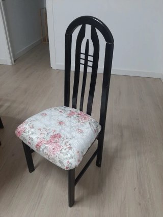 Juego de mesa redonda y 4 sillas