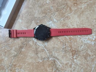 Marca:Blackbiew  Smartwatch con correa roja