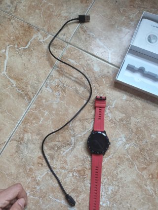 Marca:Blackbiew  Smartwatch con correa roja