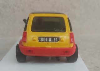 Scalextric Renault 5 Calberson