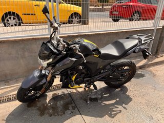 Zontes Z2 125 Naked 2022 Negra/Amarilla