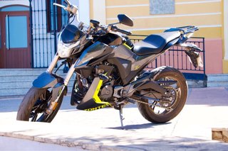 Zontes Z2 125 Naked 2022 Negra/Amarilla